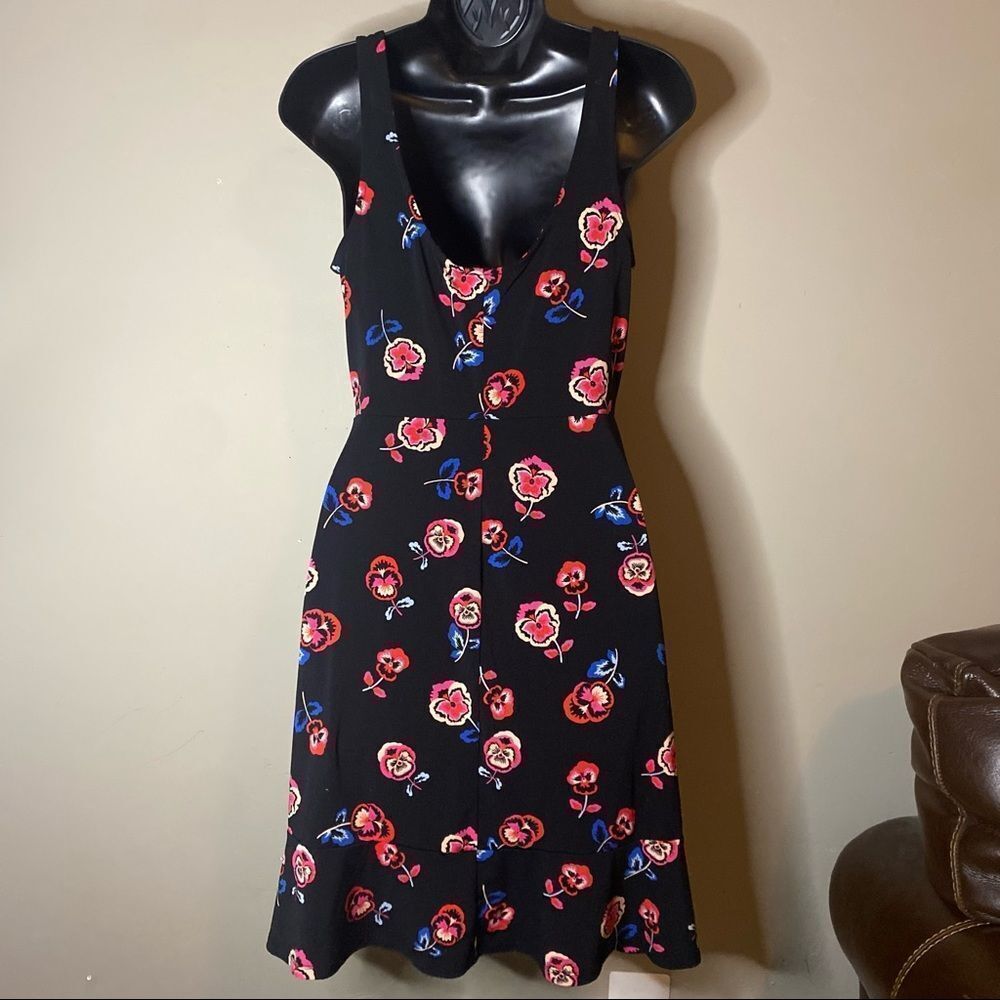 EXPRESS Black Floral Open Cut Sleeveless Midi Dress - Picture 8 of 10